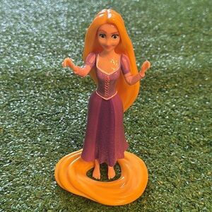 Disney Plastic Rapunzel 7 in Figure From Tangled